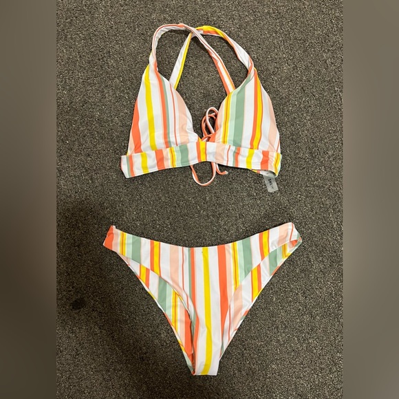 Bundle of Swimsuits - Picture 2 of 10
